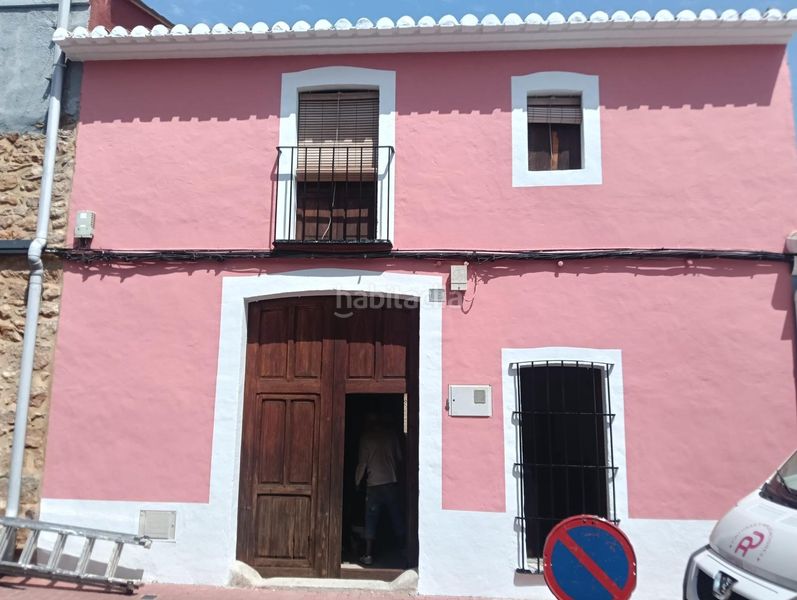 Foto fee1d85f-a973-48c8-8342-24d947ccf275. Casa adossada a Jesús Pobre Dénia