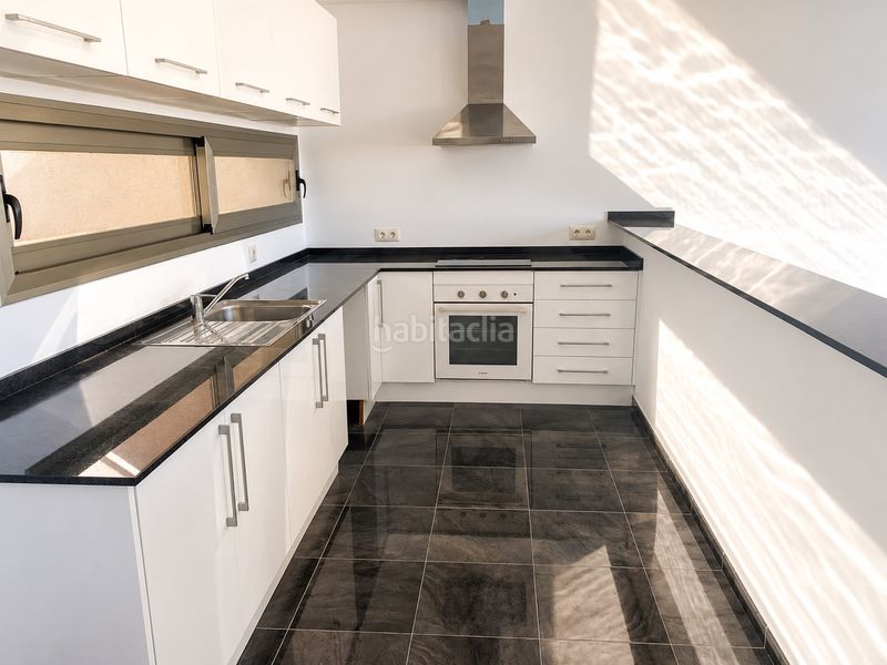 Foto 7b2b0085-209a-4d94-8a62-9bbd98130259. Casa adossada a Oltamar - Cucarres Calp