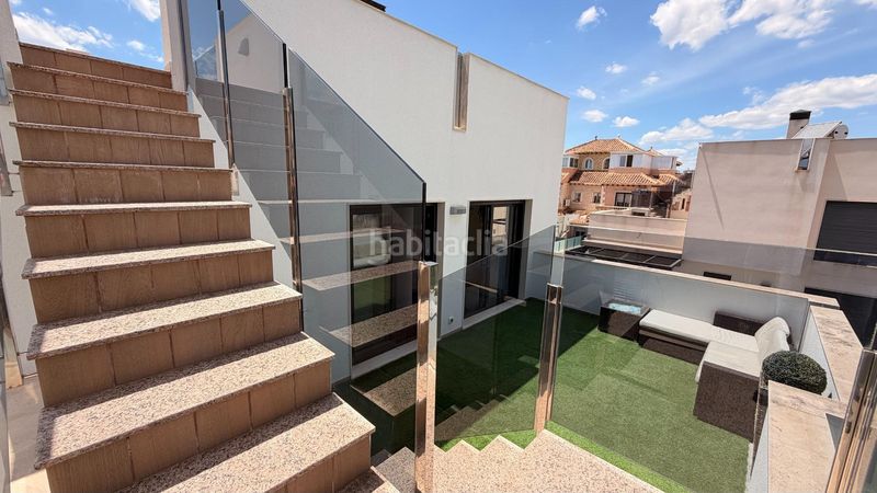 Foto fc4ff9a3-3fd8-48cc-a11c-0ba3e8e56751. Casa amb piscina a Parque Acuático - Sector 25 Torrevieja
