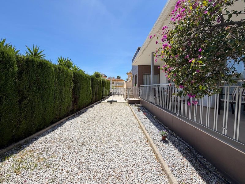 Foto ae290e1d-5d5b-45af-9012-67ad8d0f6e97. Casa a Doña Pepa Rojales