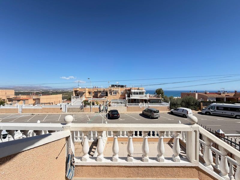 Foto 87fe979f-ec84-4d4d-9cbc-6f566f4c6915. Casa adosada en Panorama-Sierramar Santa Pola