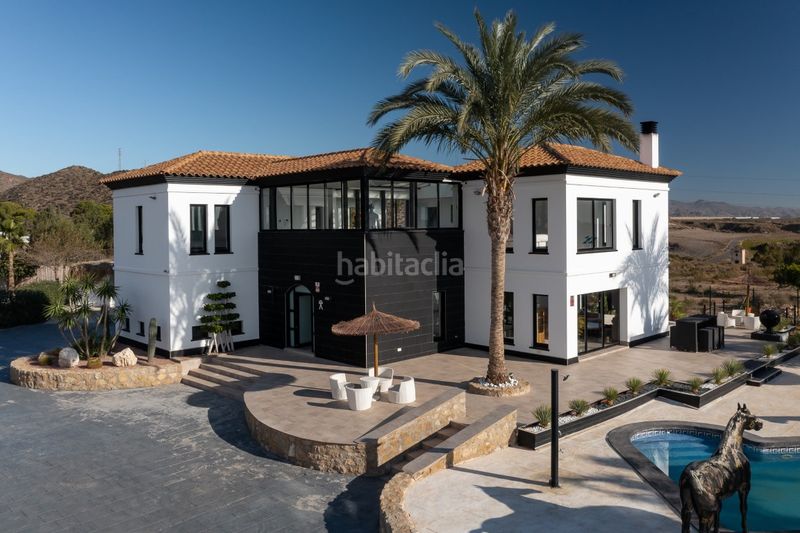 Foto f85bd71b-baa5-4c2e-a9de-824f5cc96a22. Casa a Pulpí