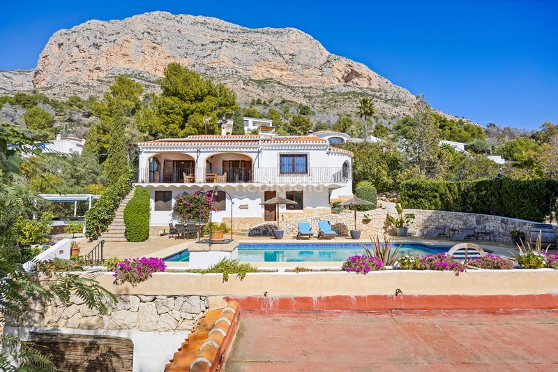 Foto e01694da-6de3-4cf8-9f12-536fa02fc267. Casa a Montgó - Ermita Xàbia
