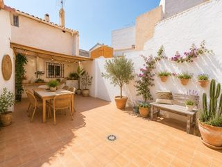 Casa adossada a Pueblo-Ubanizaciones