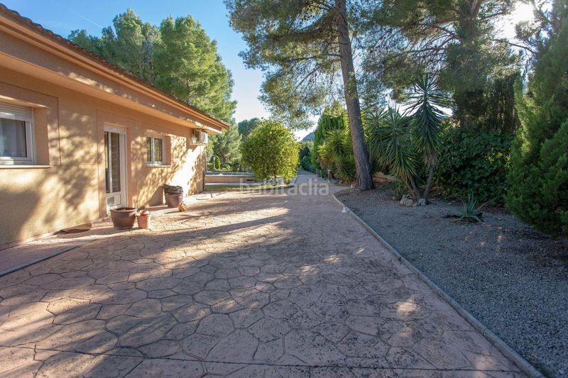 Foto 1ec10772-8379-4002-8d2e-7b667f84bc1d. Casa amb aparcament a Cocentaina
