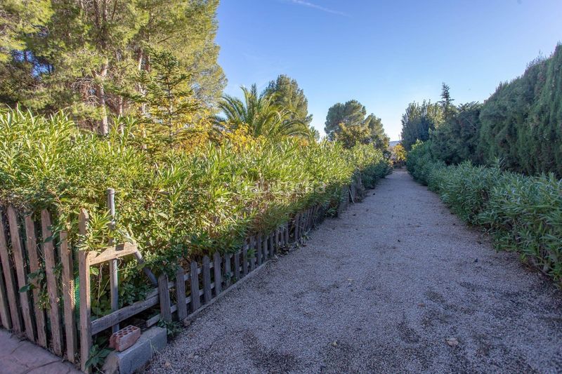 Foto b97495d3-462c-48e5-b65b-f9b206c0622c. Casa amb aparcament a Cocentaina