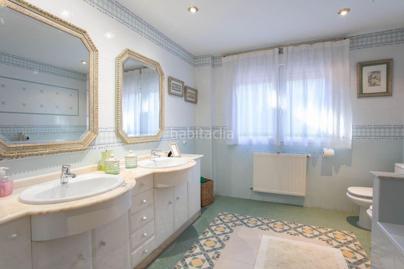 Foto eb2862e9-4a17-4837-bc3a-ec174737eac2. Casa amb aparcament a Cocentaina