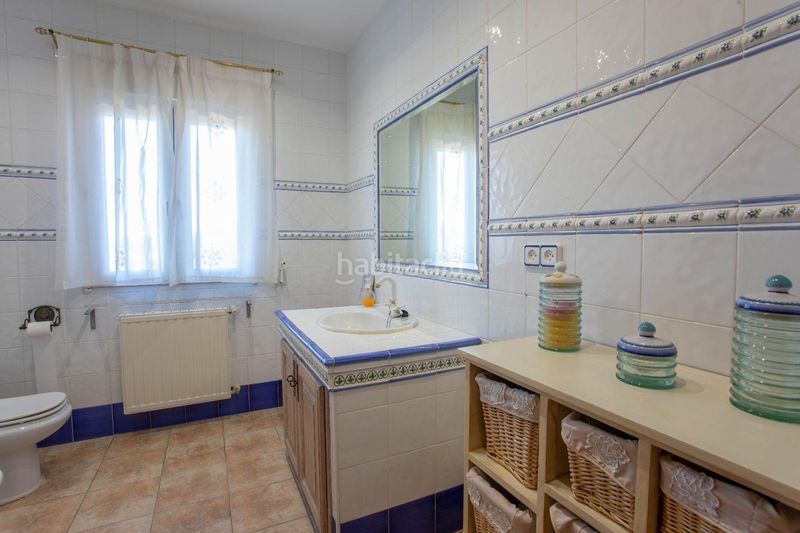 Foto fdd18938-be01-4071-aa48-71de2d44179a. Casa amb aparcament a Cocentaina