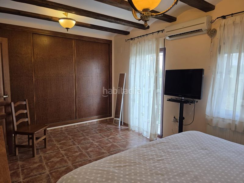Foto b008603e-b252-4c52-8476-401b0b2dc196. Casa a Alcosser