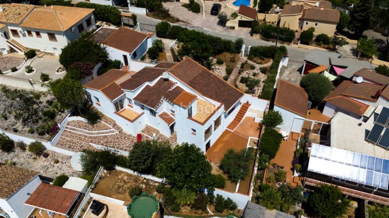 Foto 6cf7d34f-0d6a-48b9-a775-c9fa0f23e008. Casa a Centro Pedreguer