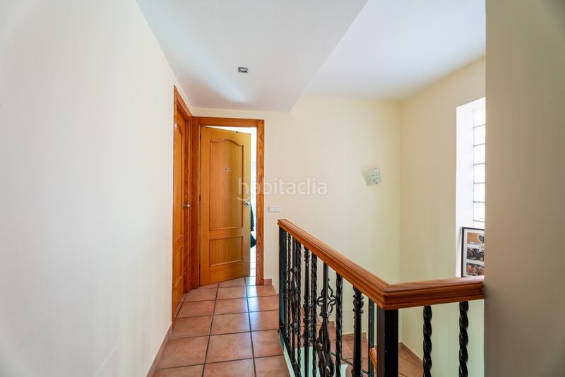 Foto d0483ace-995f-417a-ad59-4e9f2b082952. Casa adossada a La Alberca Polop