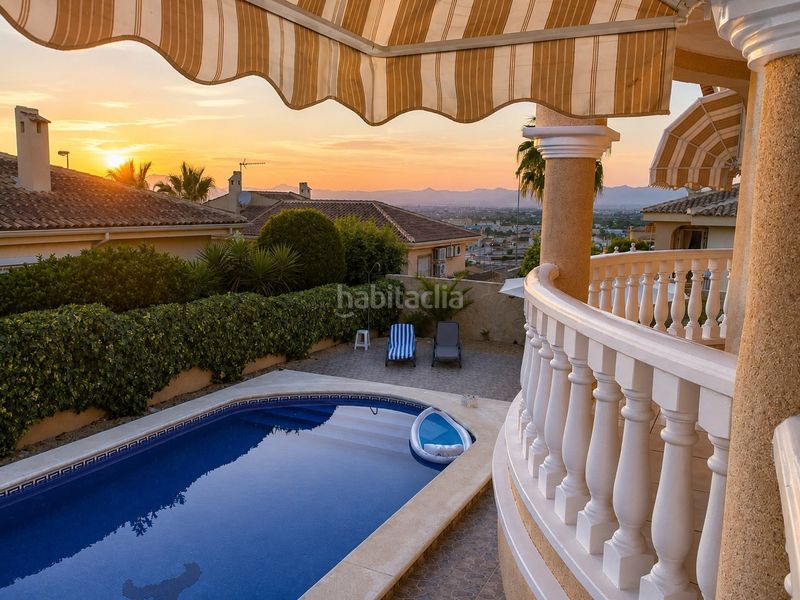Foto cf287790-6868-4046-9bbe-9ca2f317ec65. Casa amb aparcament a Centro Rojales