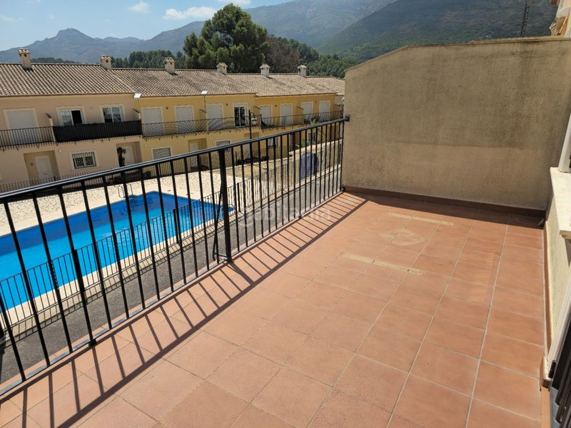 Foto e7cde923-1d26-43ab-b8e0-6a8730193ef0. Casa adossada a Murla
