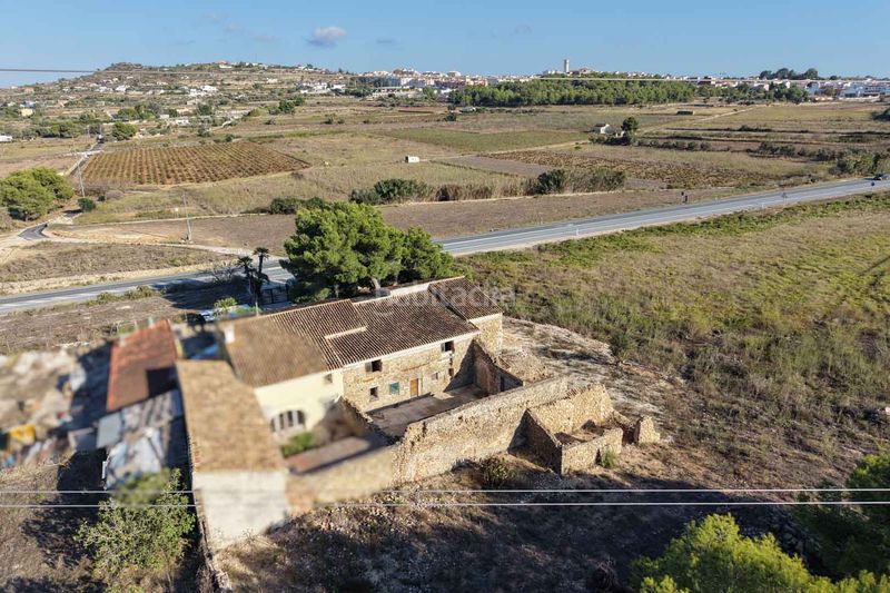 Foto 7def085d-e6ba-4120-9ce5-a2d5b8b6503b. Masia a Teulada