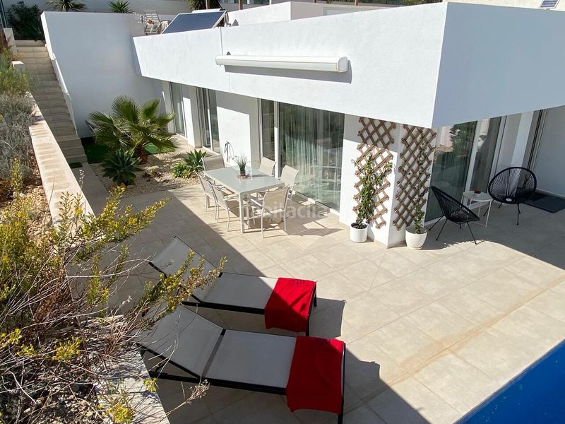 Foto baa460d4-ec95-457a-9d33-dd35f389289a. Casa a Benimantell