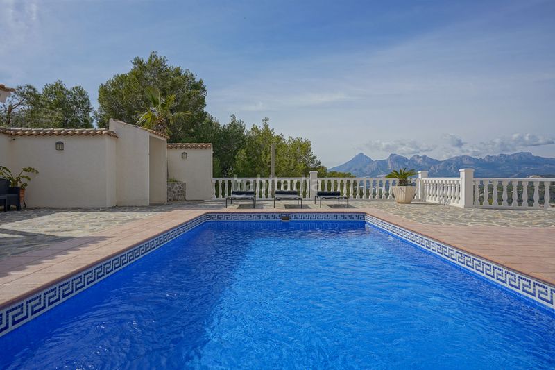 Foto eb4a2521-c318-4030-8ea8-ae72689dc150. Casa a Altea ciudad Altea