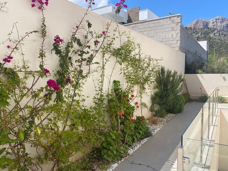 Foto b8a2dea0-b299-422a-a379-2d8db8eba94e. Casa en Benimantell