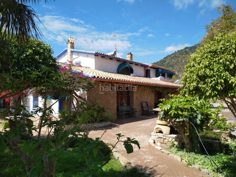 Foto f418f075-87e3-462c-9f91-5b49ddfd6c94. Masia a Canuta Calp