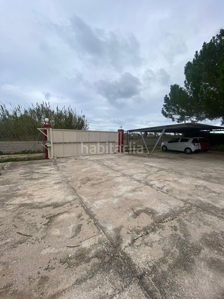 Foto 0e01f81d-9a0a-4df5-9105-9140bd031a89. Masía en Poblets (els)