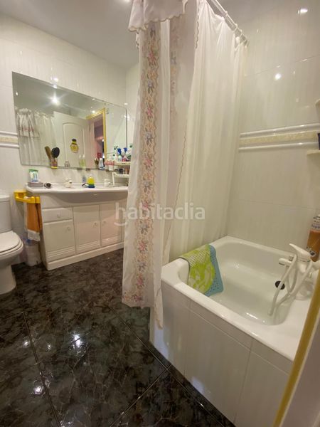 Foto 315b3b27-eaf8-4ba7-91e6-c21471a8f570. Masía en Poblets (els)