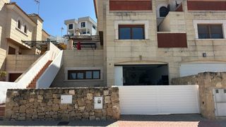 Casa adossada a Algorfa