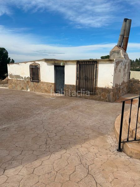 Foto 03209e09-d780-4548-907e-34eea450bc00. Casa amb piscina a Jumilla