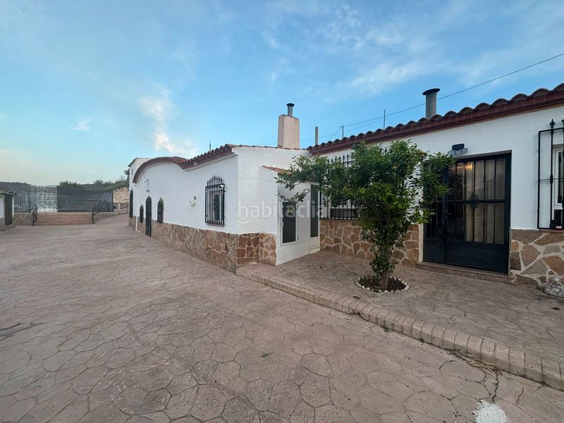 Foto fb54085d-5815-4fc8-9852-38ded26fdf5d. Casa amb piscina a Jumilla