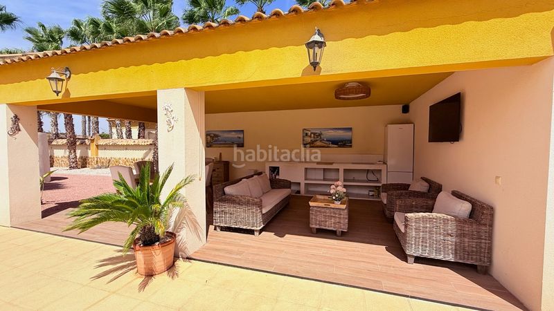 Foto 67a79a0e-5f99-42fd-954b-7ae68c12dd18. Casa a Catral