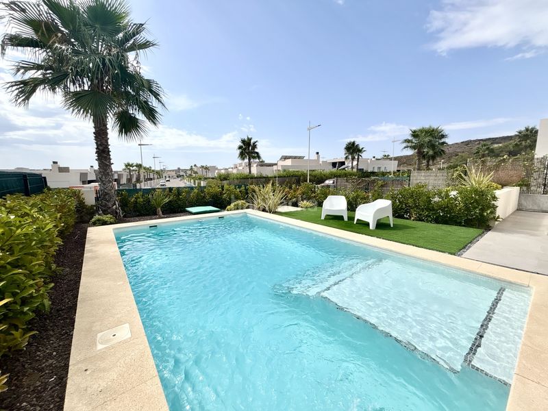 Foto db5c82d7-73b9-45eb-a096-32b2fd039c59. Casa amb aparcament a Algorfa