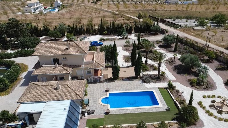Foto 62dd31a1-0041-48a5-93f3-f44dbef2ab29. Casa amb aparcament a Pinoso