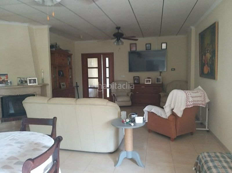 Foto 6a2a46a4-27cb-4646-8306-2149b1eba8b1. Casa amb aparcament a Pinoso