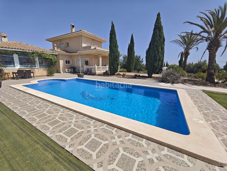 Foto 9c2fc605-b67e-4c60-9107-7954f70dc2a8. Casa amb aparcament a Pinoso