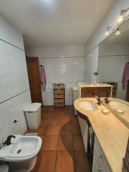 Foto 1baee2f3-a185-4fda-bba0-e5a0bf7cf278. Casa amb piscina a Alberic