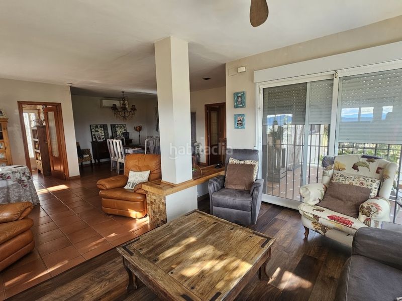 Foto bac31f7f-8d93-4fc8-a6d4-3bb349f50b80. Casa amb piscina a Alberic