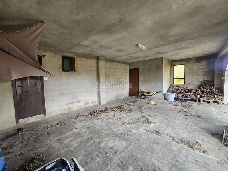 Foto e328aff4-fcbd-44a3-a7dd-18adb8fbdb7c. Masia amb aparcament piscina a Canals
