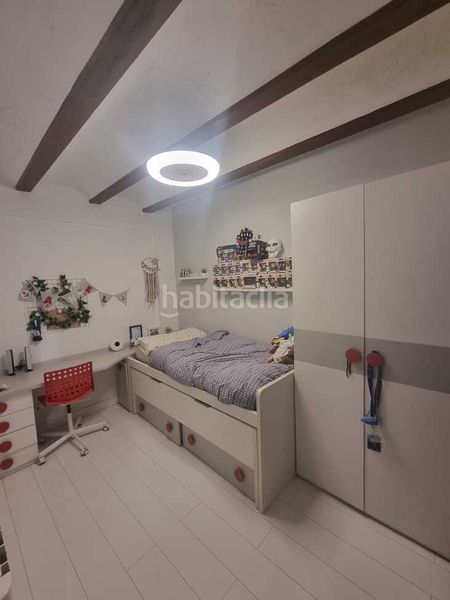 Foto 915bb8b6-a67d-4d38-b209-bda98d1a129b. Casa adossada a Canals