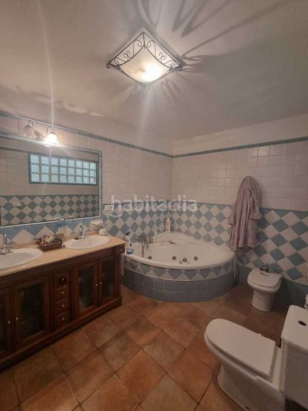 Foto cf03aa13-45a6-4ecc-a175-e0d0fb6ea287. Casa adossada a Canals