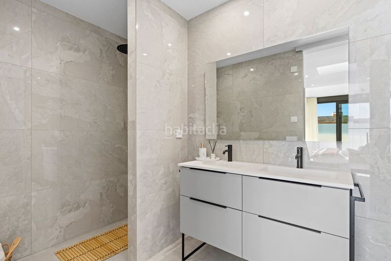 Foto aad87709-2e5c-4fd3-8d0f-116164577c11. Casa a Benimantell