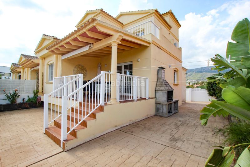 Foto 555db13d-b4ac-4a34-8b2f-3ec5d3cc55e8. Casa amb aparcament a Canuta Calp