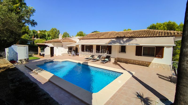 Foto f11e8429-61d8-4b8d-97f3-c5c3b33aad2a. Casa amb aparcament a La Xara-La Sella Dénia