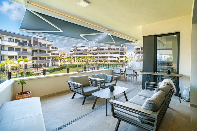 Foto c8c54134-3253-446a-ae96-7ca7eac802c7. Apartament amb aparcament a La Zenia Orihuela
