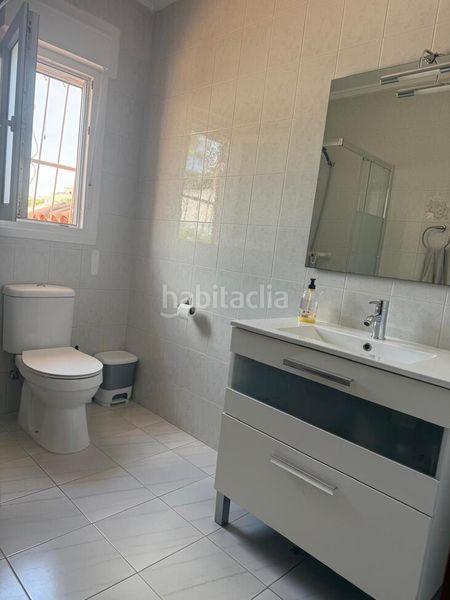 Foto 48c1851b-5dbd-4b4a-8c6f-9de7b28b2633. Casa amb piscina a Almoradí