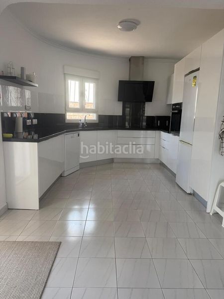Foto 59c00924-f133-48ef-a47b-82aea06bf556. Casa amb piscina a Almoradí