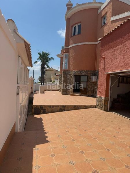 Foto 94be1d3c-1424-4bf4-96d5-5215177f6f21. Casa amb piscina a Almoradí