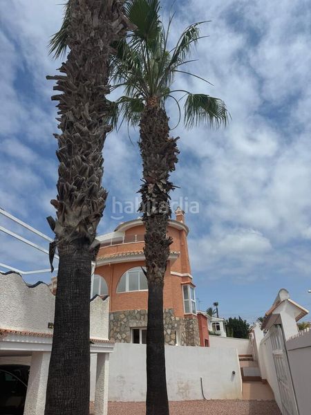 Foto b249d36c-79e6-4db1-8b70-41e51b4ddf44. Casa amb piscina a Almoradí
