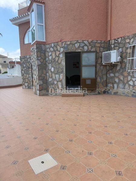 Foto ca97adb5-caf5-4b3e-bfaa-1fca3a3776bc. Casa amb piscina a Almoradí