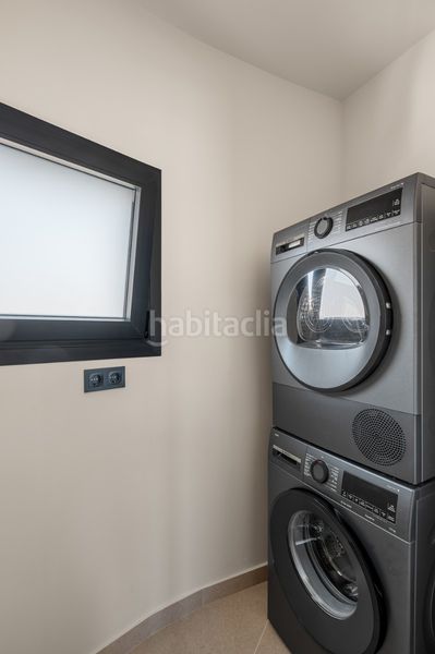 Foto c10987e7-db0f-42fa-9640-da56d7131fb0. Casa amb piscina a Benijófar
