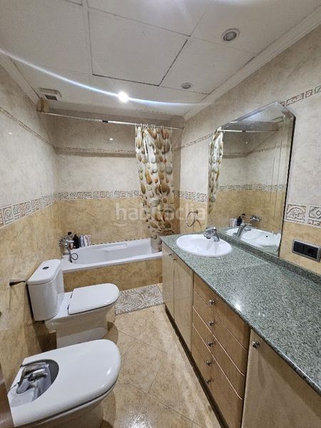 Foto 5e160edd-5a4a-4ce8-a3d5-89594418138a. Casa amb aparcament piscina a Enguera