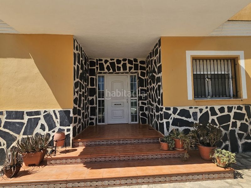 Foto 621060e1-a8be-4fed-a7d6-af6f7fb836f0. Casa amb aparcament piscina a Enguera