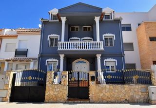 Casa adossada a Canals